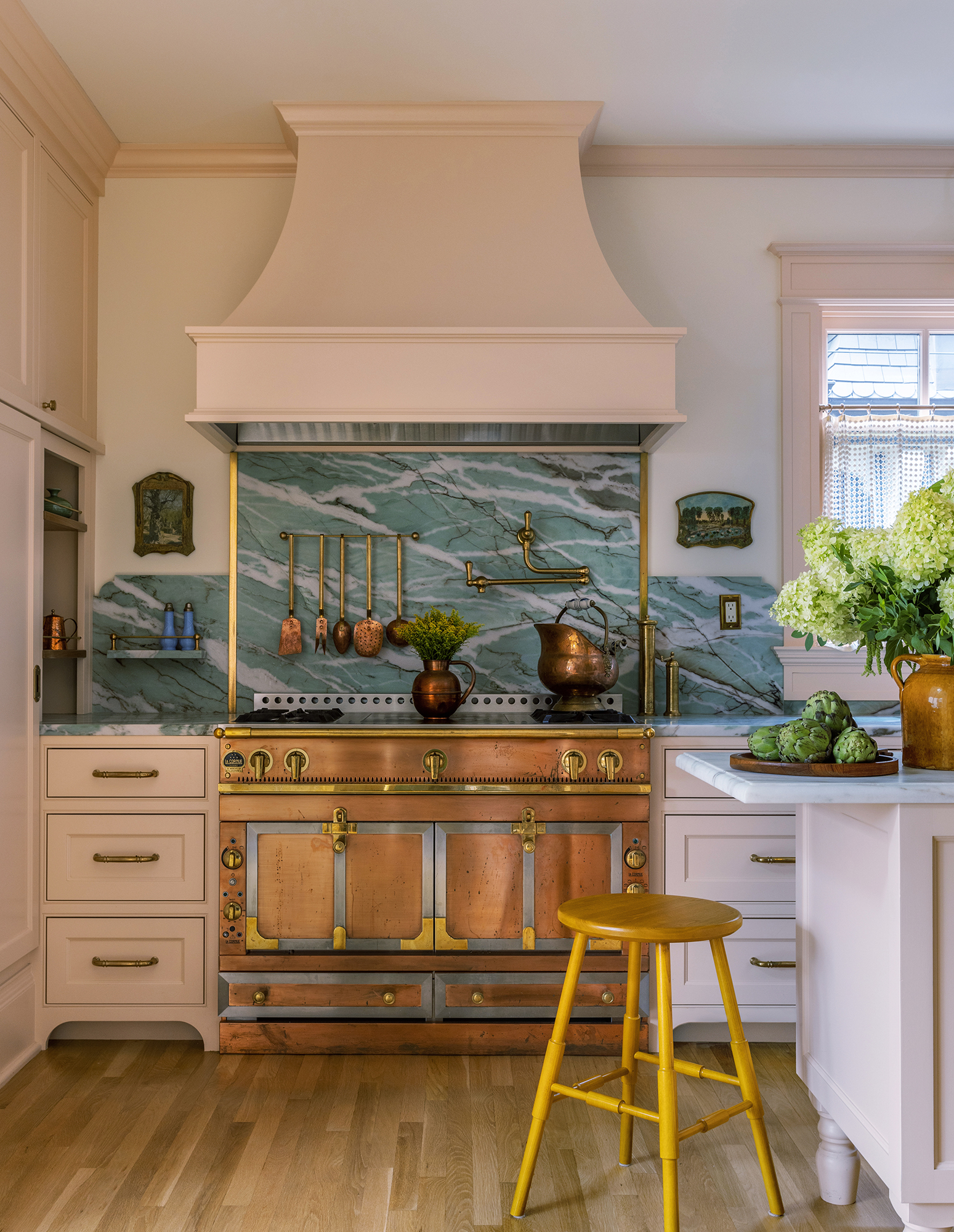 Copper Range in Seattle House by Kenna Stout/Brio Interior Design